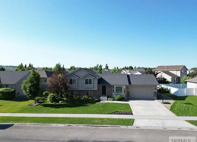 Property at 811 Park St, Rexburg, ID 83440, 3 beds, 3 baths