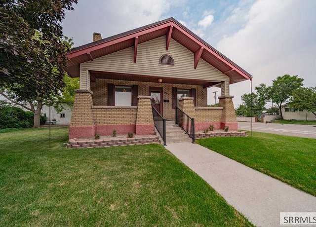 Property at 595 E 16th St, Idaho Falls, ID 83404, 6 beds, 3 baths