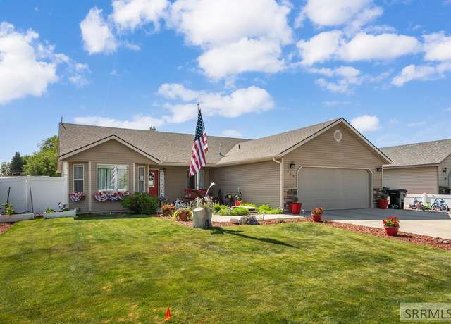 Property at 450 Cardinal Dr, Shelley, ID 83274, 3 beds, 2 baths