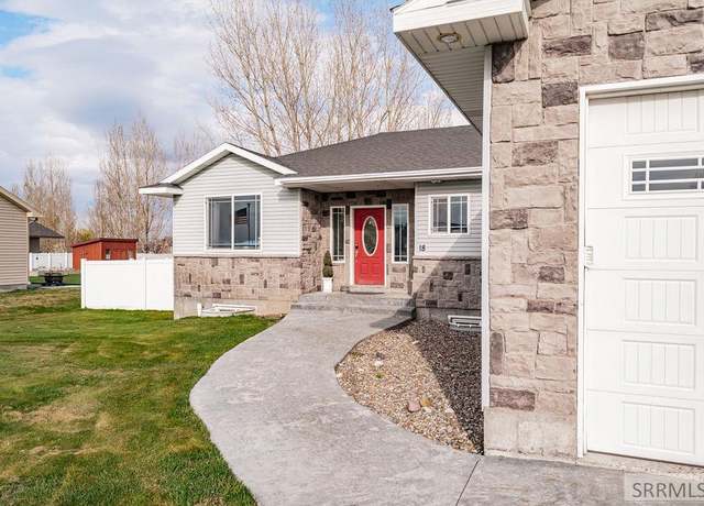 Property at 18 N Elm Ln, Rigby, ID 83442, 5 beds, 3.5 baths