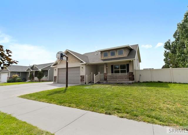 Property at 354 Oaktrail Dr, Rexburg, ID 83440, 5 beds, 3 baths