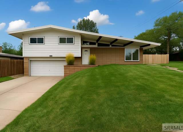 Property at 110 Chatham Dr, Idaho Falls, ID 83401, 4 beds, 3 baths