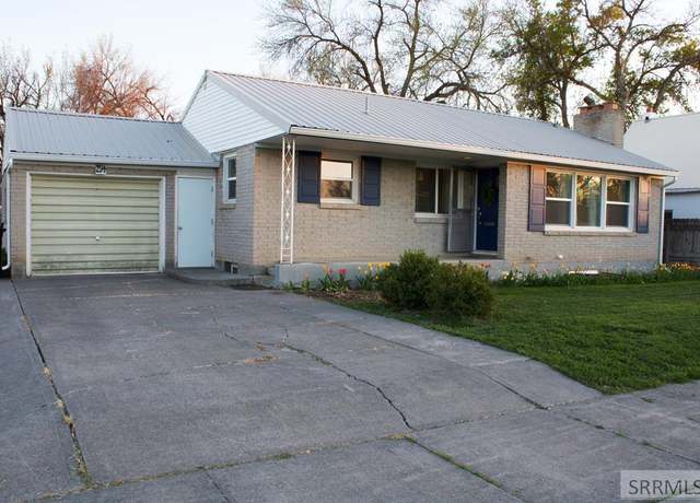 Property at 294 E Elm St, Shelley, ID 83274, 4 beds, 2 baths