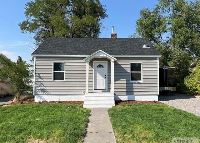 Property at 339 Gladstone St, Idaho Falls, ID 83401, 3 beds, 2 baths