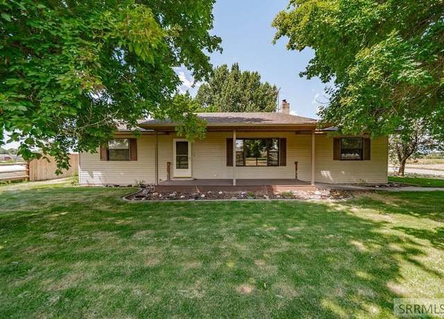 Property at 1032 N 1100 E, Shelley, ID 83274, 3 beds, 2 baths