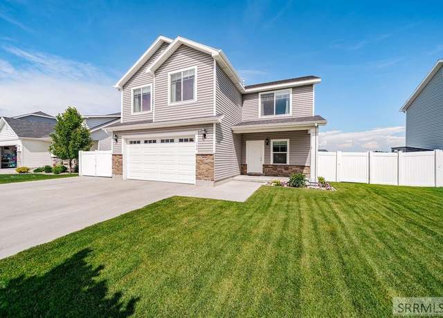 Property at 784 S 2275 W, Rexburg, ID 83440, 3 beds, 2.5 baths