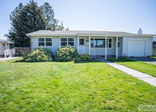 Property at 605 Lincoln Dr, Idaho Falls, ID 83401, 4 beds, 3.5 baths
