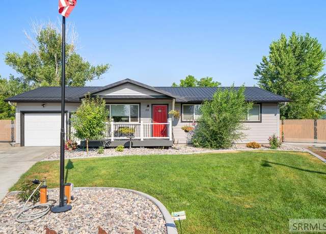 Property at 255 N Farnsworth Dr, Idaho Falls, ID 83401, 3 beds, 1 bath