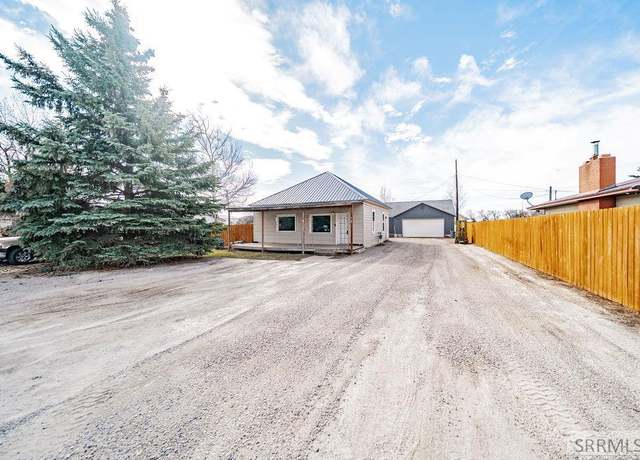 Property at 3196 E Lincoln Rd, Idaho Falls, ID 83401, 1 bed, 1 bath