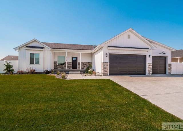 Property at 2116 Pointe Hunter Ln, Idaho Falls, ID 83404, 6 beds, 3 baths