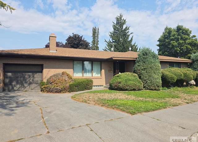 Property at 1065 E 21st St, Idaho Falls, ID 83405, 4 beds, 3 baths