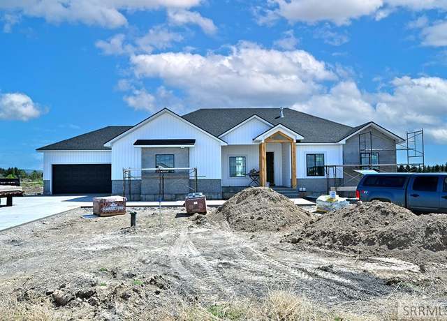 Property at 831 E 1560 N, Shelley, ID 83274, 6 beds, 3.5 baths