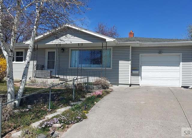 Property at 1558 Beverly Rd, Idaho Falls, ID 83402, 4 beds, 2.5 baths