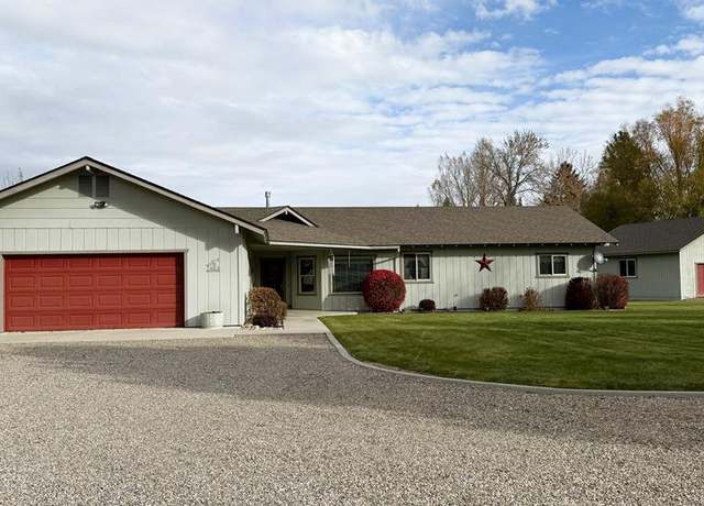 Property at 15 Northern Lights Rd, Salmon, ID 83467, 3 beds, 2 baths
