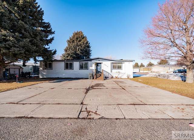 Property at 1915 Whispering Pines Dr, Idaho Falls, ID 83401, 3 beds, 2 baths