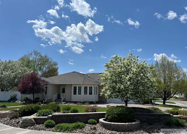 Property at 455 Hickory Cir, Idaho Falls, ID 83404, 3 beds, 3 baths