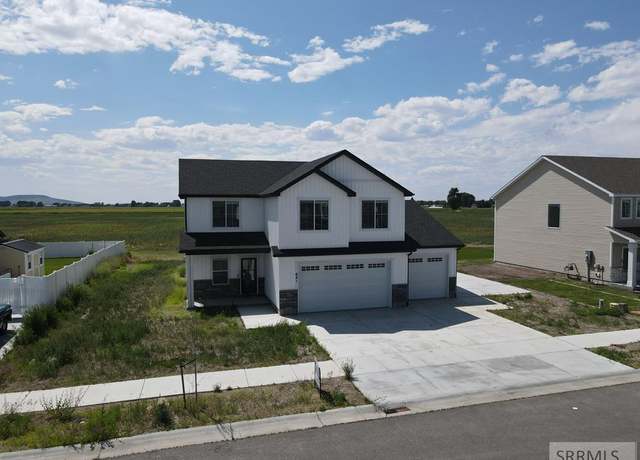 Property at 641 S 2470 W, Rexburg, ID 83440, 4 beds, 2.5 baths
