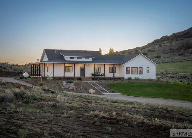 Property at 1032 E Butte Rd, Menan, ID 83434, 4 beds, 3.5 baths