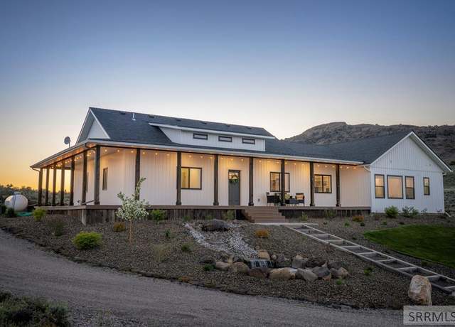 Property at 1032 E Butte Rd, Menan, ID 83434, 4 beds, 3.5 baths