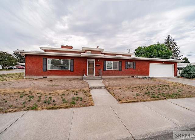 Property at 1788 Gallup St, Idaho Falls, ID 83404, 4 beds, 2.5 baths