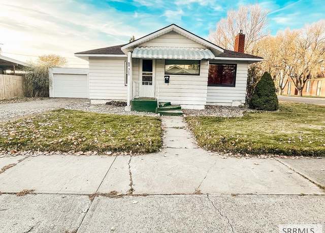 Property at 303 S Alder St, Blackfoot, ID 83221, 2 beds, 1 bath