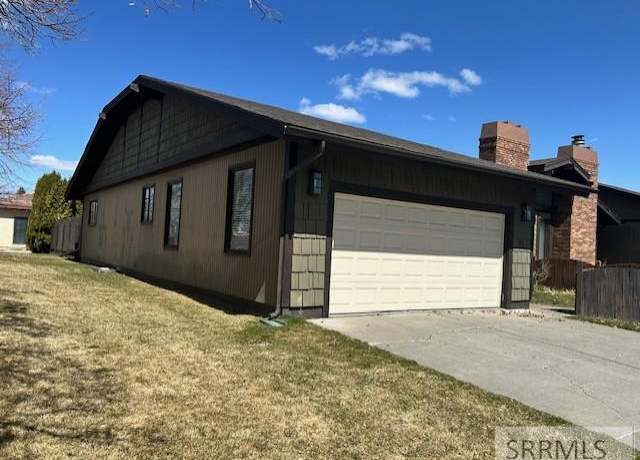 Property at 1301 Laurel Dr, Idaho Falls, ID 83404, 4 beds, 3 baths