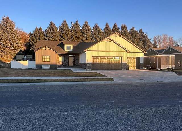 Property at 683 Boxwood Dr, Idaho Falls, ID 83402, 5 beds, 3 baths