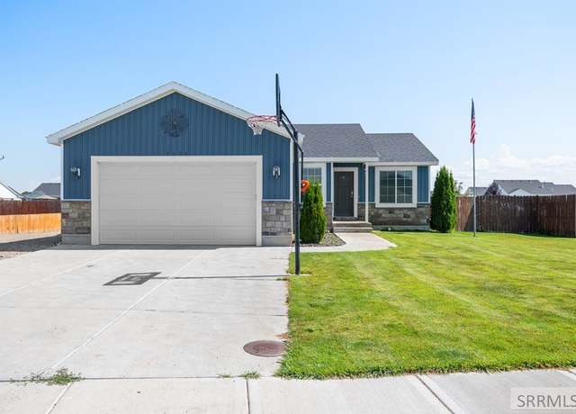 Property at 3670 N Rain Tree St, Idaho Falls, ID 83401, 5 beds, 3 baths