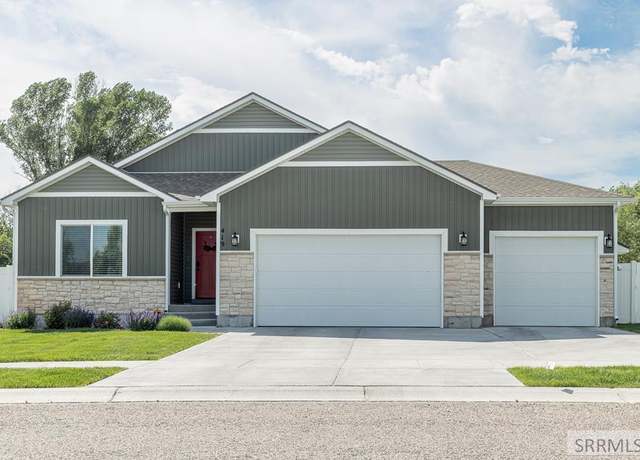 Property at 419 N Curlew Dr, Ammon, ID 83401, 3 beds, 2 baths