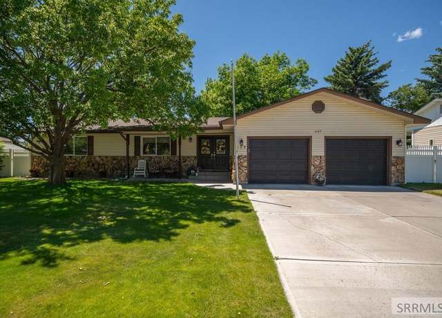 Property at 637 Masters Dr, Idaho Falls, ID 83401, 4 beds, 3 baths