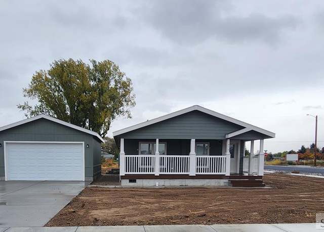 Property at 979 Cottage Ln, Blackfoot, ID 83221, 3 beds, 2 baths