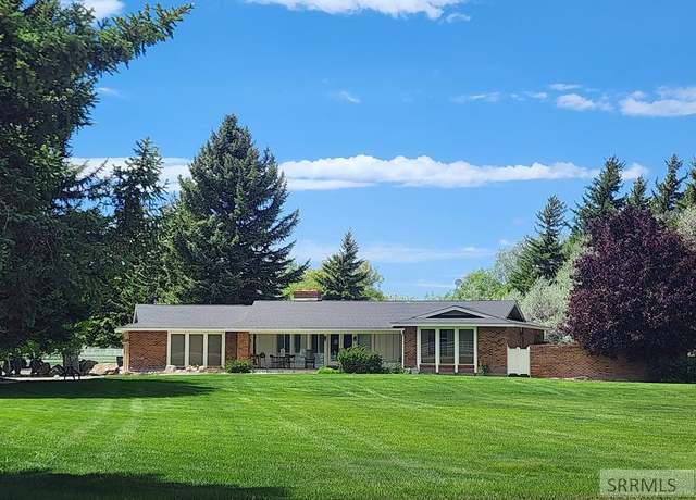 Property at 9230 S 1st E, Idaho Falls, ID 83404, 3 beds, 4 baths