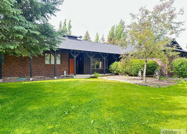 Property at 8101 E 2000 N, Newdale, ID 83436, 6 beds, 4 baths