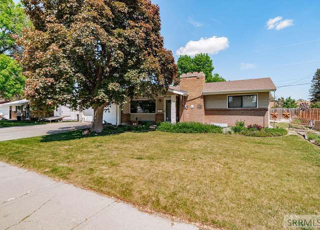 Property at 392 Valley Dr, Idaho Falls, ID 83404, 3 beds, 2 baths