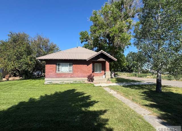 Property at 12473 N 5th E, Idaho Falls, ID 83401, 5 beds, 2 baths