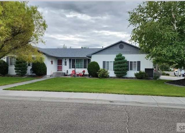 Property at 4439 Leesburg Cir, Idaho Falls, ID 83404, 4 beds, 3 baths