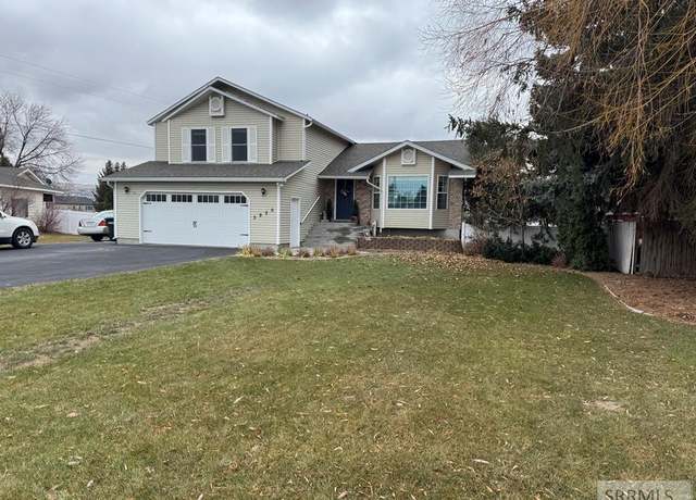 Property at 3950 Wanda St, Ammon, ID 83406, 4 beds, 3.5 baths