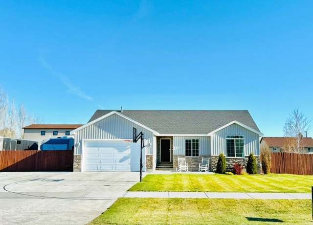 Property at 5405 E Buchanan Ave, Iona, ID 83427, 6 beds, 3 baths