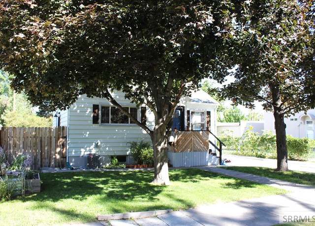 Property at 329 S Birch Ave, Blackfoot, ID 83221, 4 beds, 2 baths