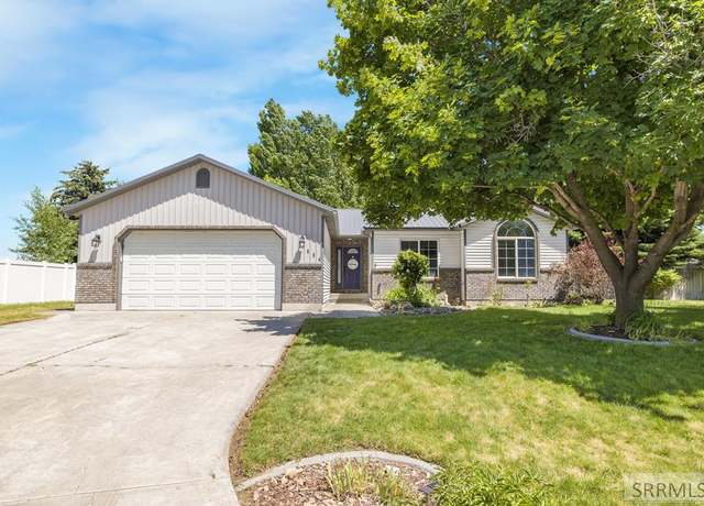 Property at 884 Pearl Dr, Blackfoot, ID 83221, 6 beds, 3 baths