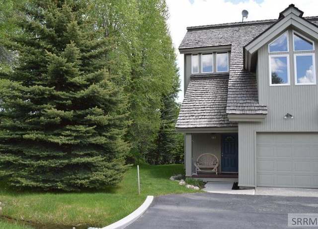 Property at 561 Shadow Brk, Driggs, ID 83422, 3 beds, 3.5 baths