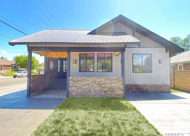 Property at 494 11th St, Idaho Falls, ID 83404, 4 beds, 2.5 baths