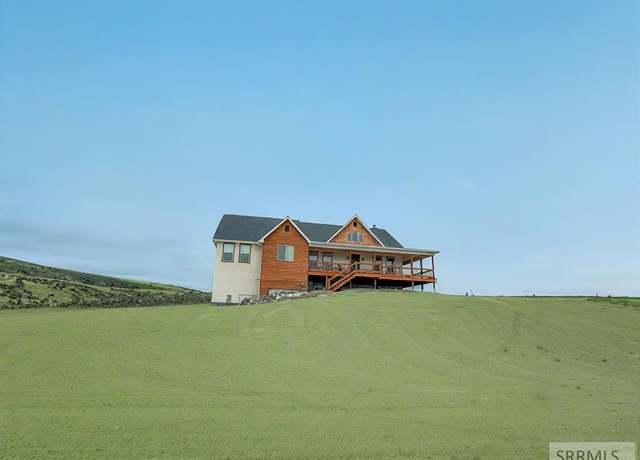 Property at 1287 E 1090 N, Shelley, ID 83274, 5 beds, 4 baths