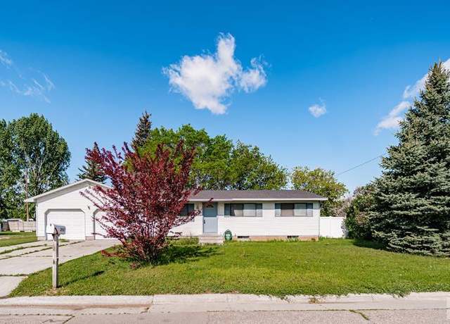 Property at 2950 S Ross Ave, Ammon, ID 83406, 5 beds, 2 baths