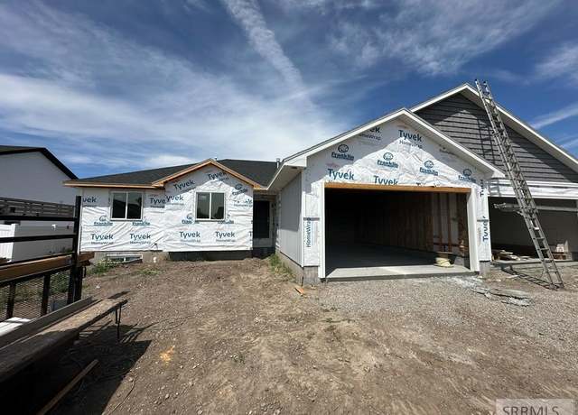 Property at 574 Cutler Ave, Sugar City, ID 83448, 5 beds, 3 baths
