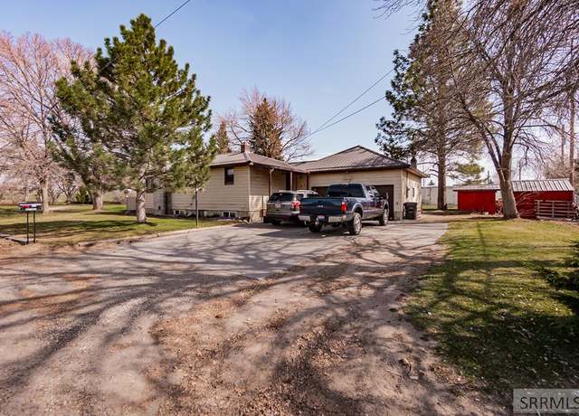 Property at 1295 Canyon Ave, Idaho Falls, ID 83402, 5 beds, 2 baths