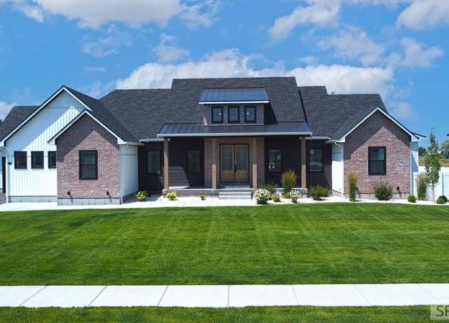 Property at 4719 N Sunrise Ln, Iona, ID 83427, 6 beds, 4.5 baths