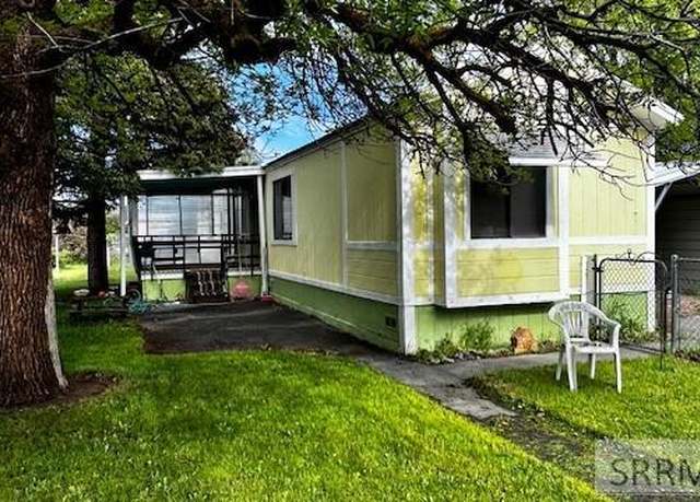 Property at 750 N Lakewood Ave, Idaho Falls, ID 83401, 2 beds, 2 baths