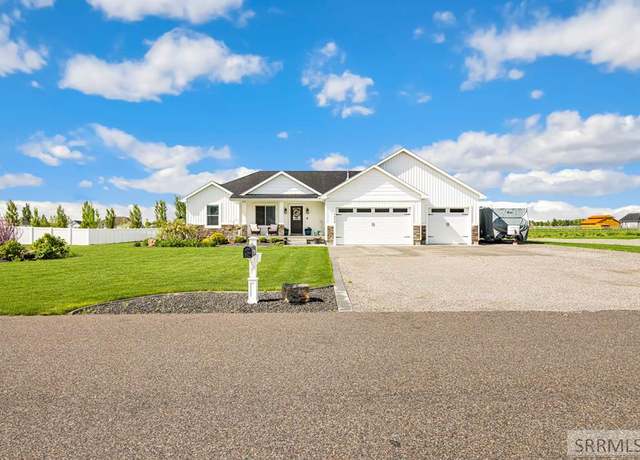 Property at 3839 E 120 N, Rigby, ID 83442, 5 beds, 3.5 baths