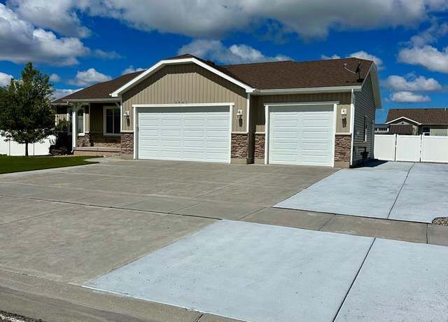 Property at 3941 Flint Ave, Idaho Falls, ID 83401, 3 beds, 2 baths